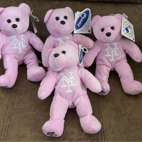 Massive 32 -Piece Sports Plush Lot MLB + NFL + NCAA Team Bears New W/ Tags New - Picture 2 of 16